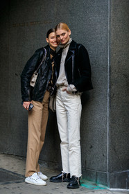 model, white jeans, light beige pullover, beige pants, black perfecto, black leather perfecto, fur jacket, fur perfecto, beige leather bag, shoulder bag, silvered chain strap bag, michael kors bag, used jeans, turtleneck pullover, white leather sneakers, studs sneakers, tailored pants, nude make up, hair details, make up, make up details, iphone, fashion week, frenchystyle, FW, jonathan paciullo, street style, NYFW, NEW YORK, AUTUMN WINTER 2020-2021, FALL WINTER 2020-2021, FW 20-21, vertical, full length