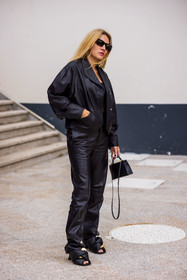 bag, black bag, black jacket, black monochrome, black pants, black sandals, black sunglasses, jacket, leather bag, leather jacket, leather pants, leather sandals, monochrome, pants, sandals, sunglasses, Tina Leung, PARIS, PFW, fashion week, frenchystyle, FW, jonathan paciullo, street style, SPRING SUMMER 2022, SS 22, vertical, full length