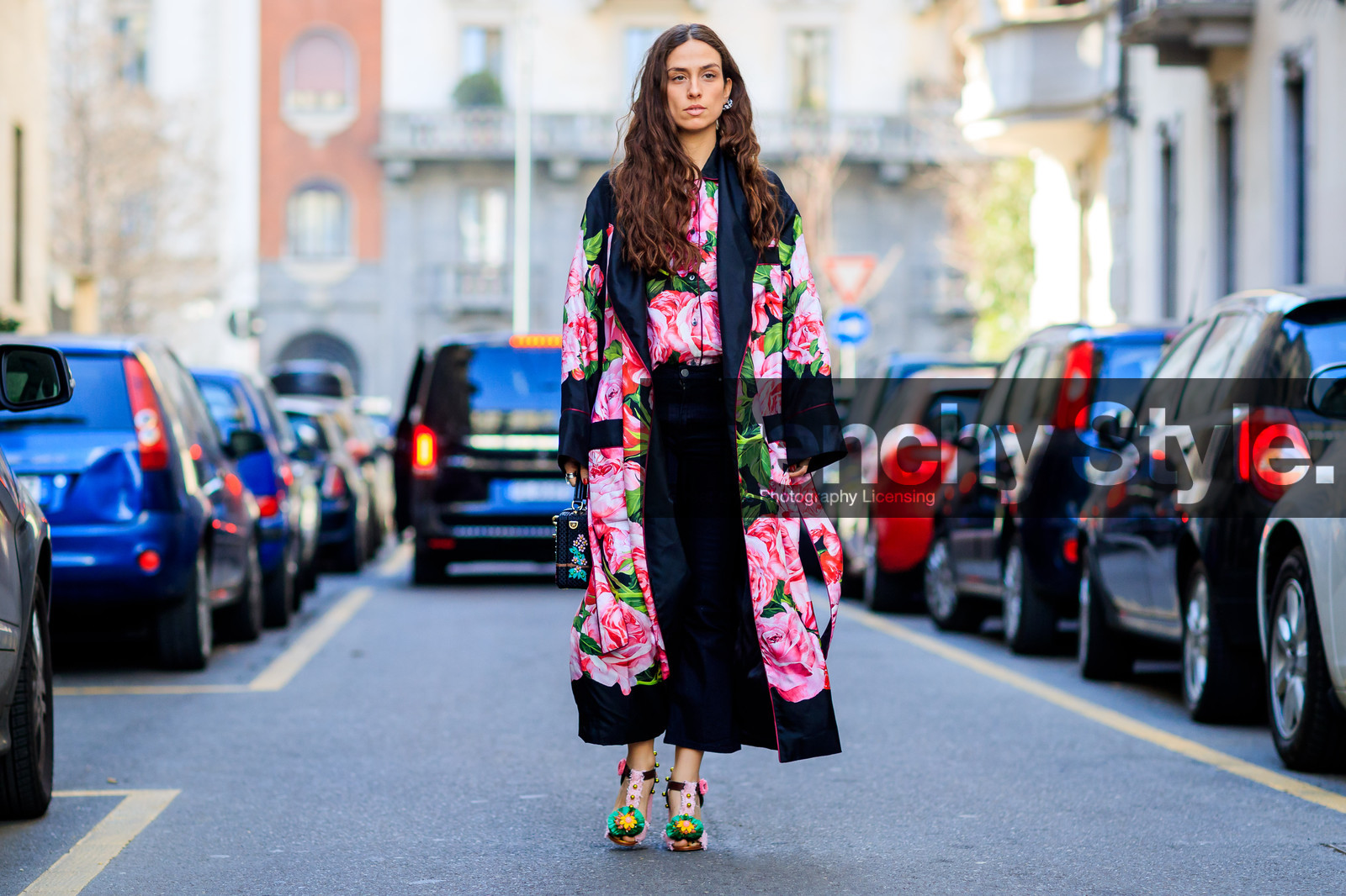 atmosphere details, AUTUMN WINTER 2017-2018, AW 17-18, black bag, black denim, black jacket, denim pants, embroidered shoes, erika boldrin, FALL WINTER 2017-2018, fashion week, floral, flower, flowers, frenchystyle, full length, FW, FW 17-18, graphic coat, graphic jacket, horizontal, jeans, jonathan paciullo, leather bag, leather shoes, MFW, MILAN, multicolor shoes, pink jacket, pink shirt, pink shoes, printed coat, printed jacket, printed shirt, robe, street style, trousers
