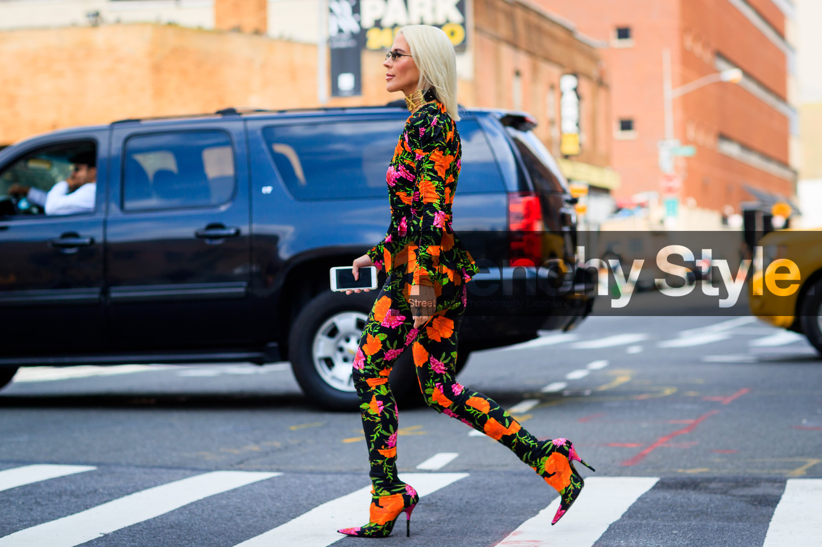 atmosphere details, balenciaga, fashion week, floral, flower, frenchystyle, full length, FW, high heels, horizontal, jonathan paciullo, leather shoes, multicolor, NEW YORK, NYFW, printed boots, printed pants, printed top, SPRING SUMMER 2018, SS 18, street style, sunglasses, trousers