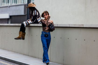 fashion week, frenchystyle, FW, jonathan paciullo, street style, SPRING SUMMER 2022, SS 22, LFW, LONDON, horizontal, full length, atmosphere details