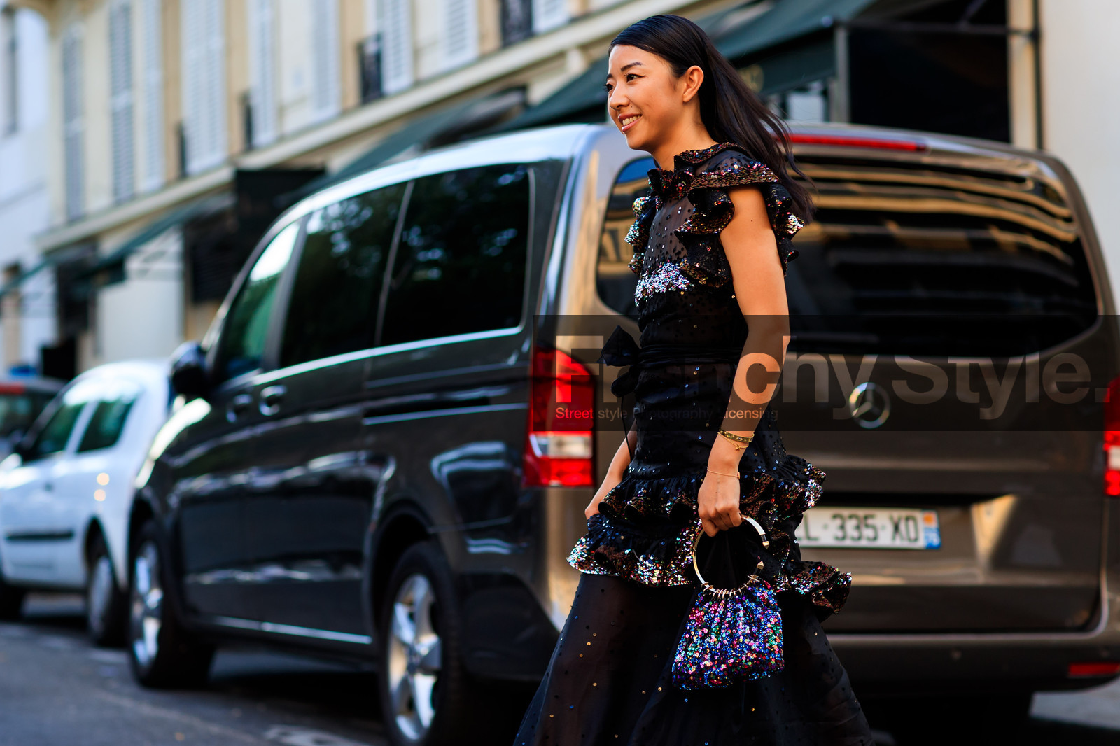 black dress, embroideries, glitter, graphic bag, graphic dress, leather bag, printed bag, printed dress, ruffles, sequined bag, sequined dress, shiny bag, shiny dress, valentino, PFW, fashion week, frenchystyle, FW, jonathan paciullo, street style, PARIS, horizontal, atmosphere details, detail, AUTUMN WINTER 2018-2019, FALL WINTER 2018-2019, FW 18-19, yuwei zhangzou