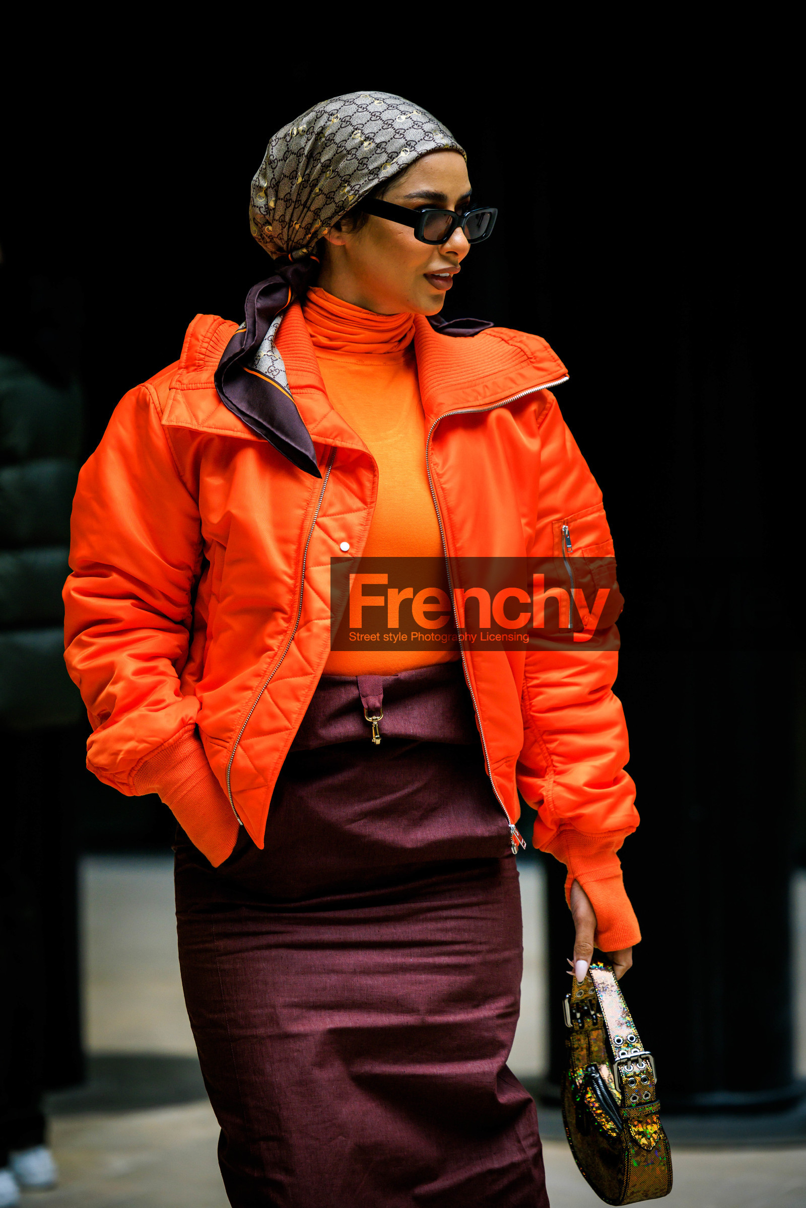gucci scarf, logo scarf, orange bomber jacket, sparkling mini bag, golden bag, black sunglasses, burgundy skirt, nylon skirt, orange turtleneck, fashion week, frenchystyle, FW, jonathan paciullo, street style, AUTUMN WINTER 2022-2023, FALL WINTER 2022_2023, FW 22-23, PFW, PARIS, vertical, detail