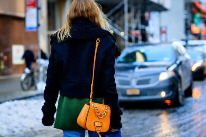 atmosphere details, AUTUMN WINTER 2017-2018, AW 17-18, black fur coat, black jacket, camel bag, detail, FALL WINTER 2017-2018, fashion week, frenchystyle, FW, FW 17-18, green sweater, horizontal, jonathan paciullo, leather bag, NEW YORK, NYFW, shearling, street style, trousers