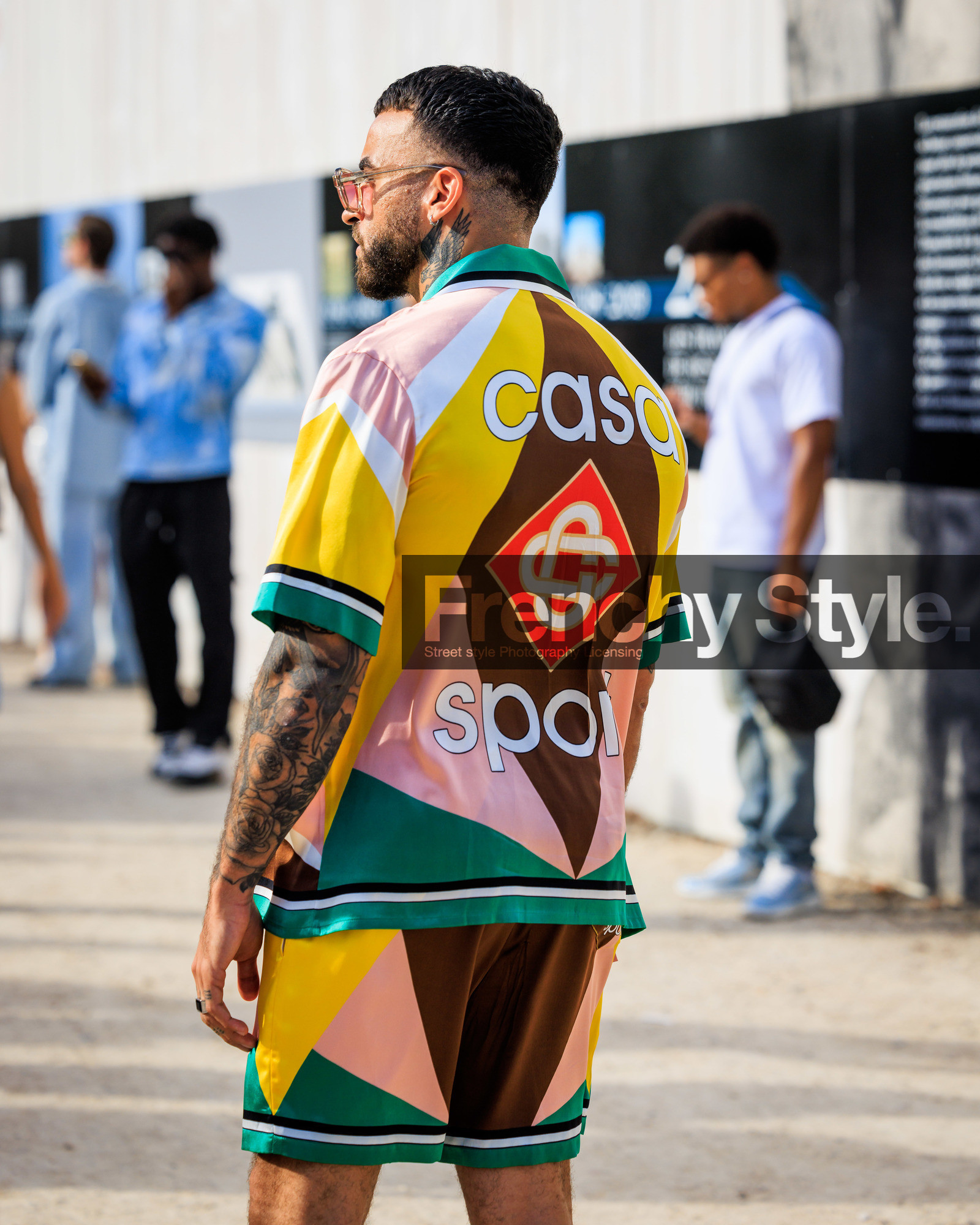 PARIS, PFW, fashion week, frenchystyle, FW, jonathan paciullo, street style, SPRING SUMMER 2024, SS 24, vertical, atmosphere details, detail