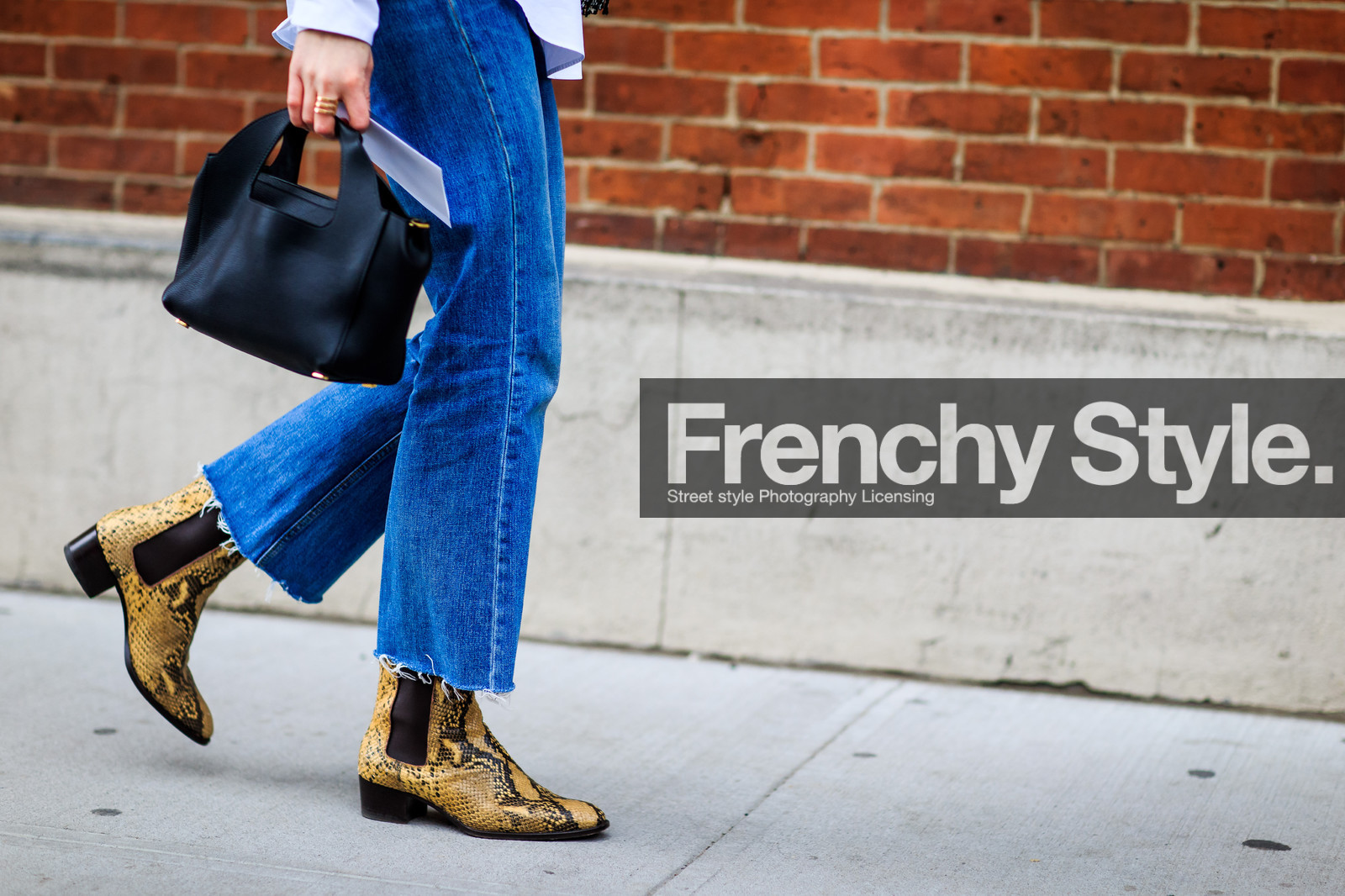 animal print, atmosphere details, AUTUMN WINTER 2016-2017, AW 16-17, black bag, blue denim, checked scarf, denim pants, detail, FALL WINTER 2016-2017, fashion week, frenchystyle, FW, FW 16-17, horizontal, jeans, jonathan paciullo, leather bag, leather boots, NEW YORK, NYFW, plaid, snake print, street style, trousers, white shirt, woman, wool jacket