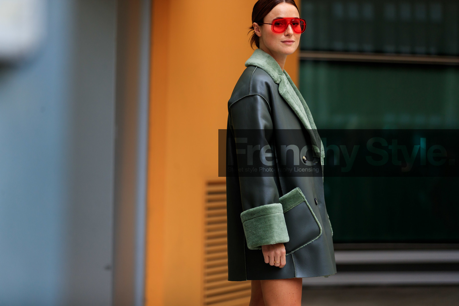 lena lademann, armani total look, armani sunglasses, armani coat, red sunglasses, futurist shape sunglasses, kaki leather coat, fur collar coat, jacket dress, fashion week, frenchystyle, FW, jonathan paciullo, street style, MFW, MILAN, SPRING SUMMER 2020, SS 20