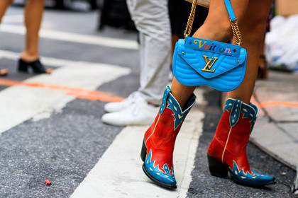 aimee song, blue bag, cowboy boots, graphic bag, high heels, leather bag, leather shoes, louis vuitton, printed bag, red boots, turquoise, fashion week, frenchystyle, FW, jonathan paciullo, street style, NYFW, NEW YORK, SPRING SUMMER 2019, SS 19, atmosphere details, horizontal, detail
