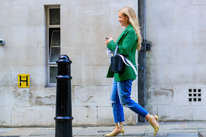 atmosphere details, black bag, blazer, blue denim, checked jacket, denim pants, fashion week, frenchystyle, full length, FW, golden shoes, graphic jacket, green jacket, high heels, horizontal, houndstooth pattern, jeans, jonathan paciullo, kate foley, leather bag, leather shoes, LFW, LONDON, plaid, printed jacket, shiny shoes, SPRING SUMMER 2018, SS 18, street style, trousers